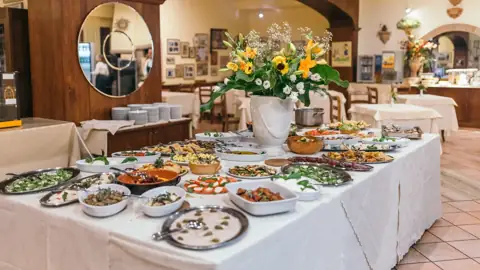 Il buffet del ristorante di Tenuta Elisabetta